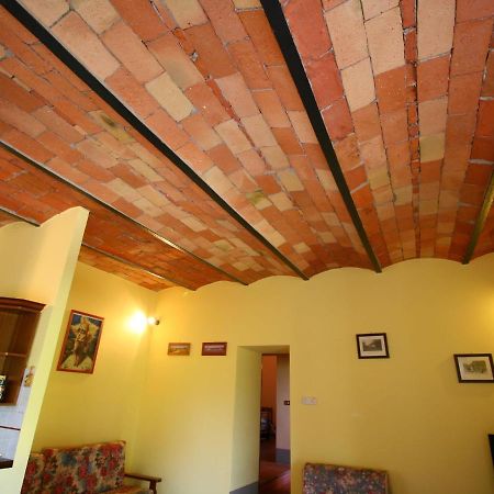 Апартаменты Spacious Farmhouse In Pienza With Swimming Pool Contignano Экстерьер фото
